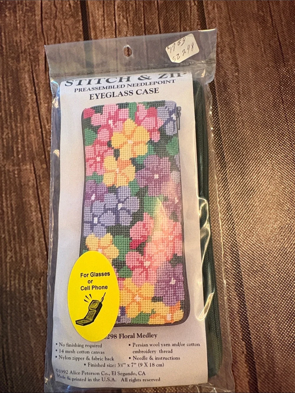 NIP Stitch & Zip Floral Needlepoint Eyeglass/Phone Case